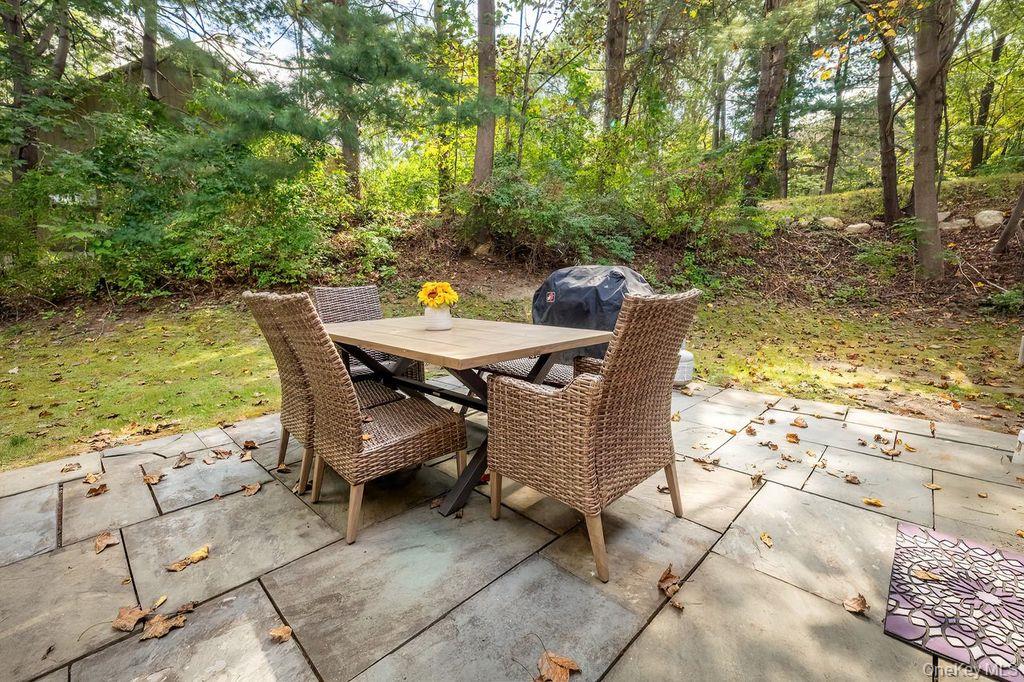 971 Heritage Hills # E, Somers, NY 10589