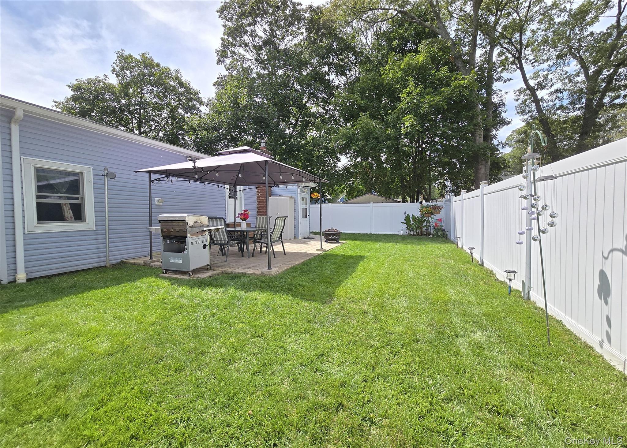 33 Thorne Street, Lake Ronkonkoma, NY 11779