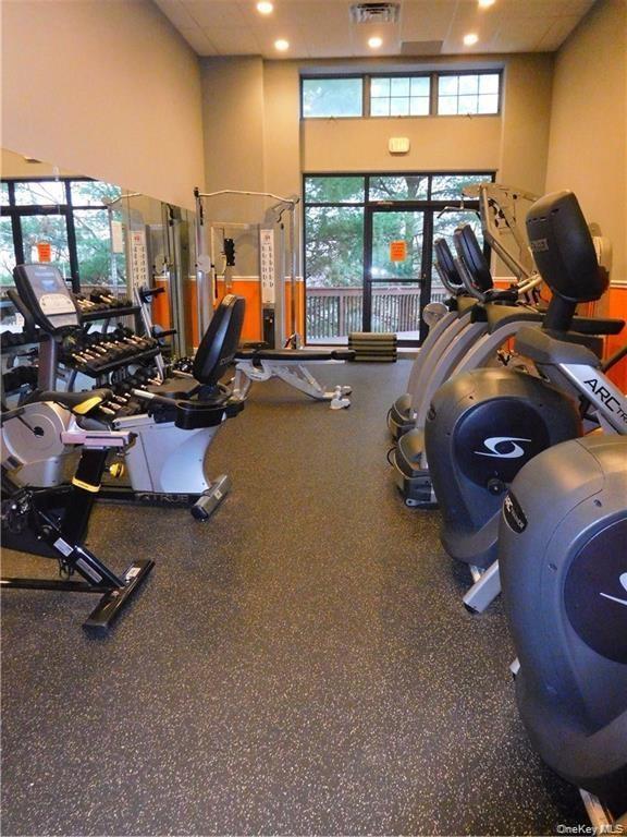 9 Edinburgh Drive # #9, Peekskill, NY 10566