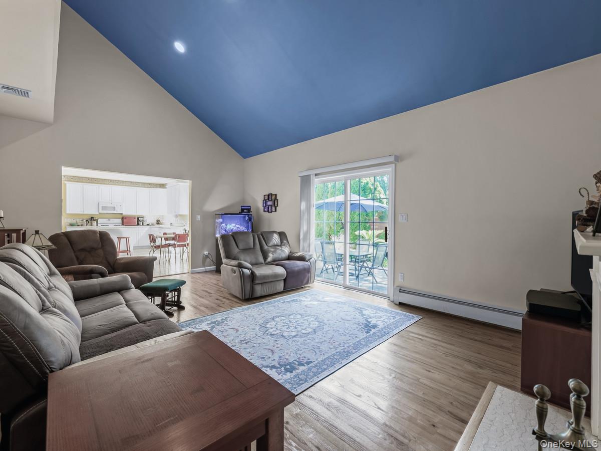 171 Glen Avenue, Sea Cliff, NY 11579