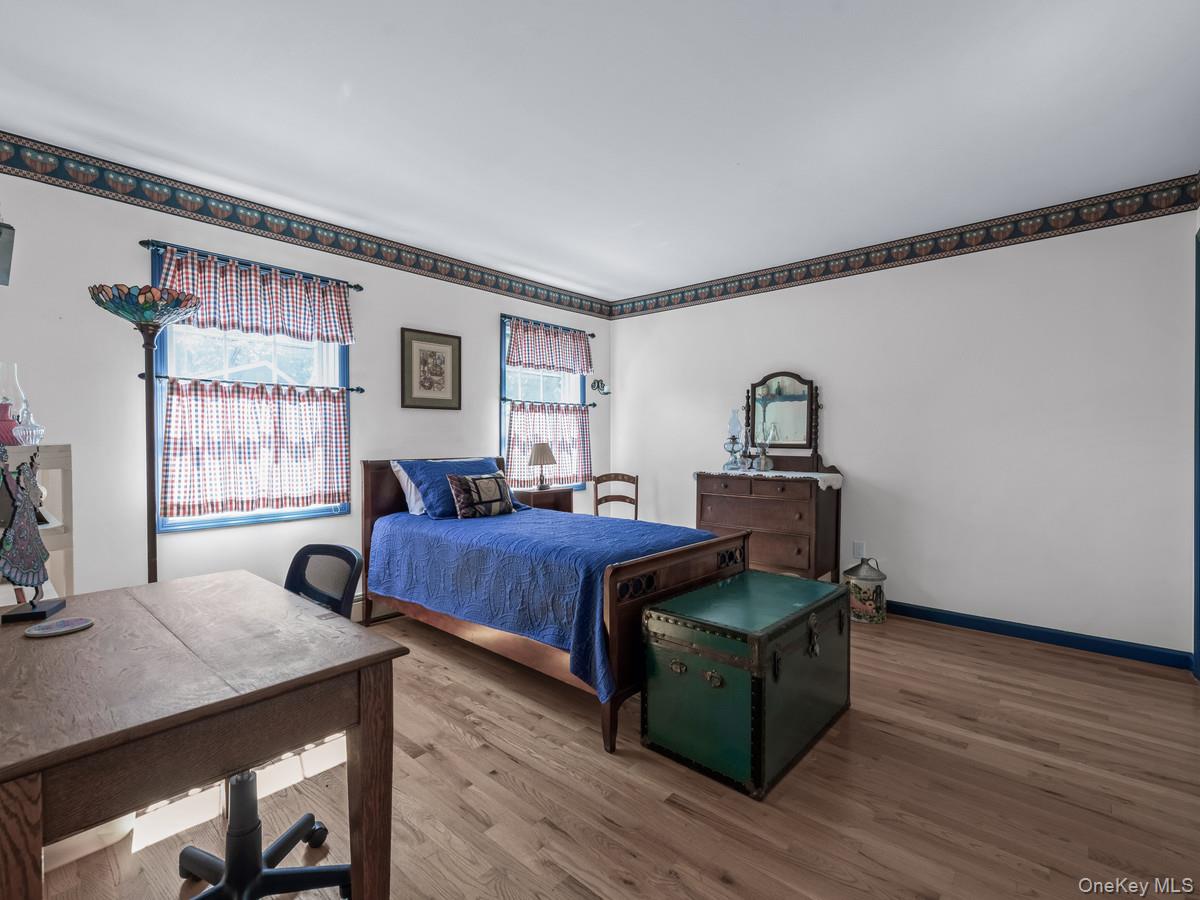 171 Glen Avenue, Sea Cliff, NY 11579