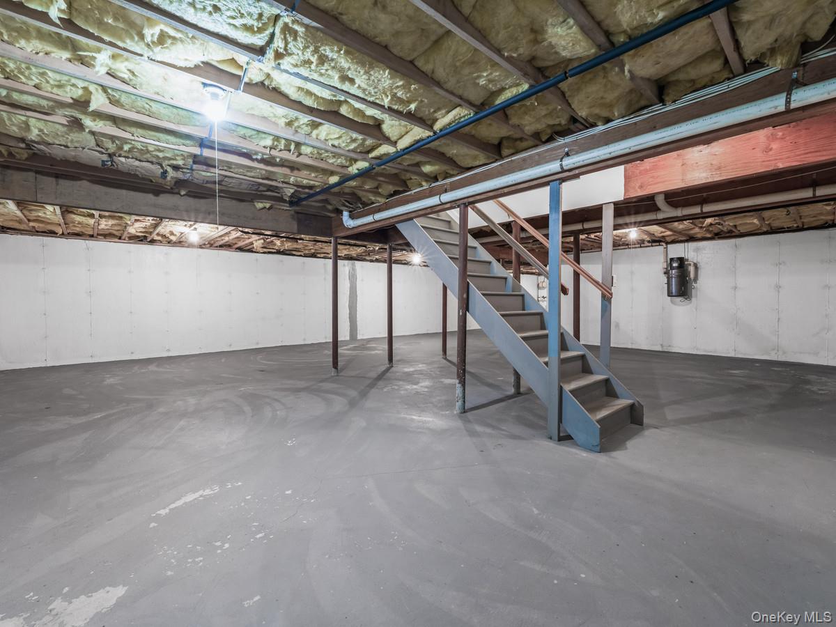 171 Glen Avenue, Sea Cliff, NY 11579