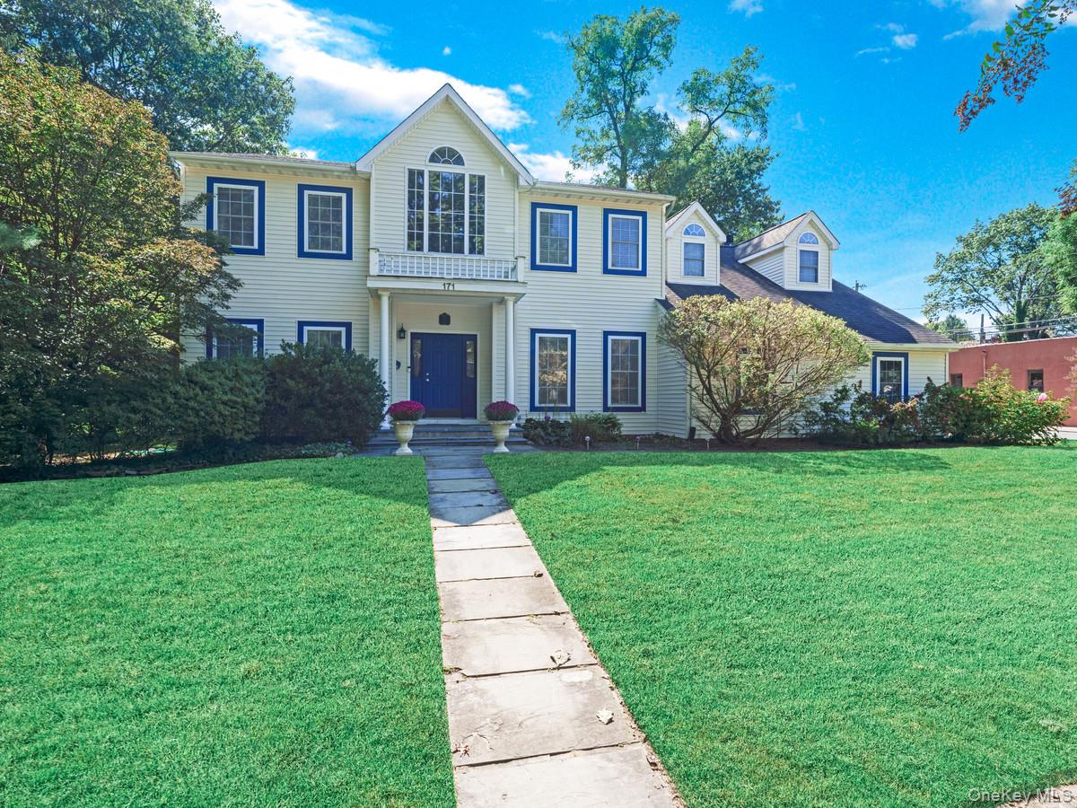 171 Glen Avenue, Sea Cliff, NY 11579