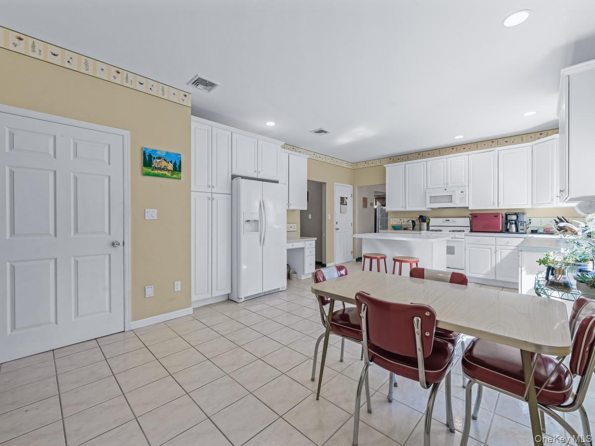 171 Glen Avenue, Sea Cliff, NY 11579