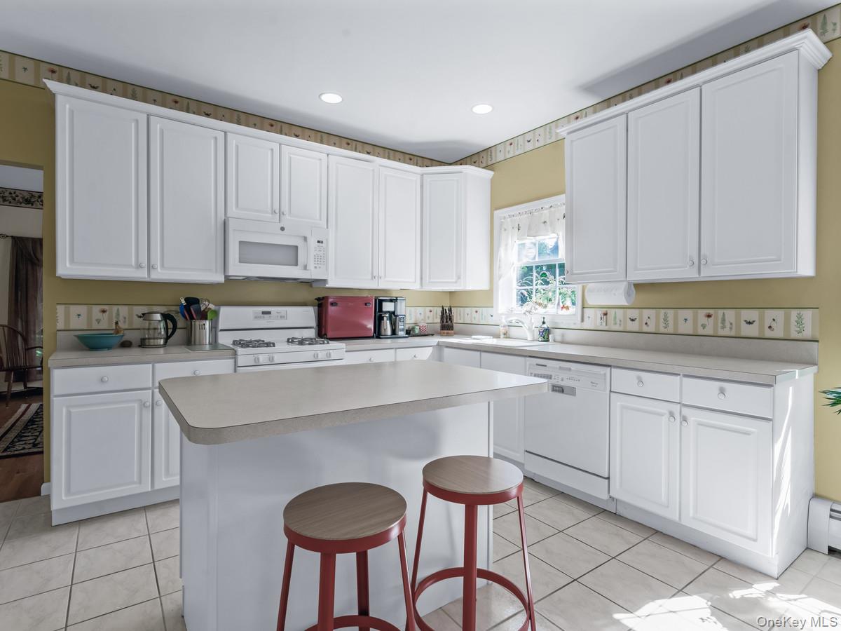 171 Glen Avenue, Sea Cliff, NY 11579