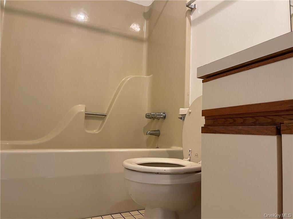 100 Hillside Drive # G9, Middletown, NY 10941