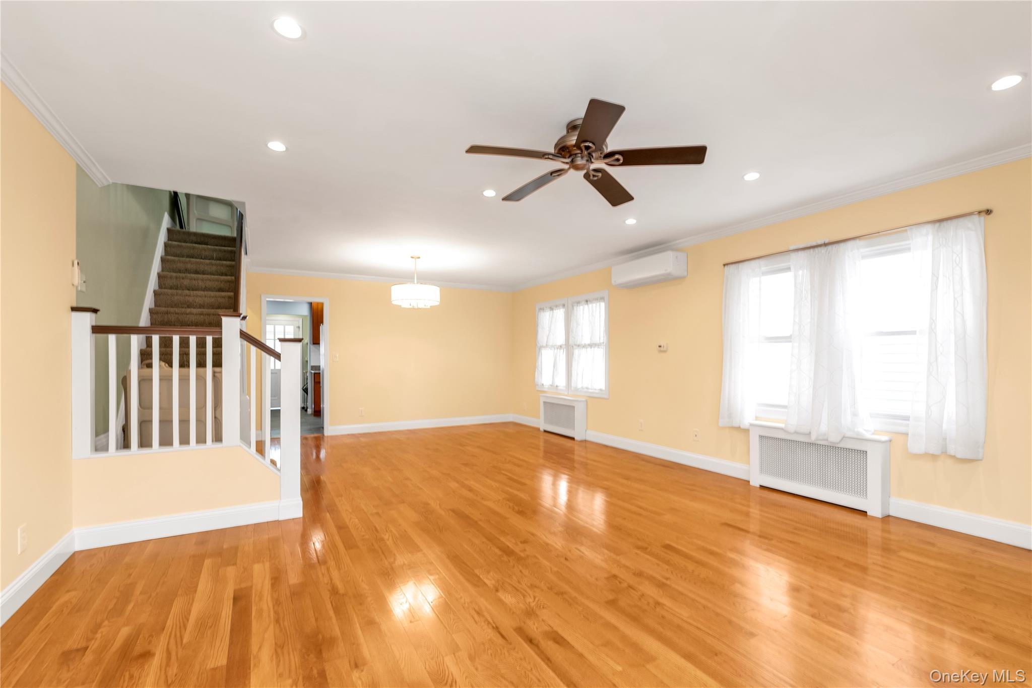 24432 90th Avenue, Bellerose, NY 11426