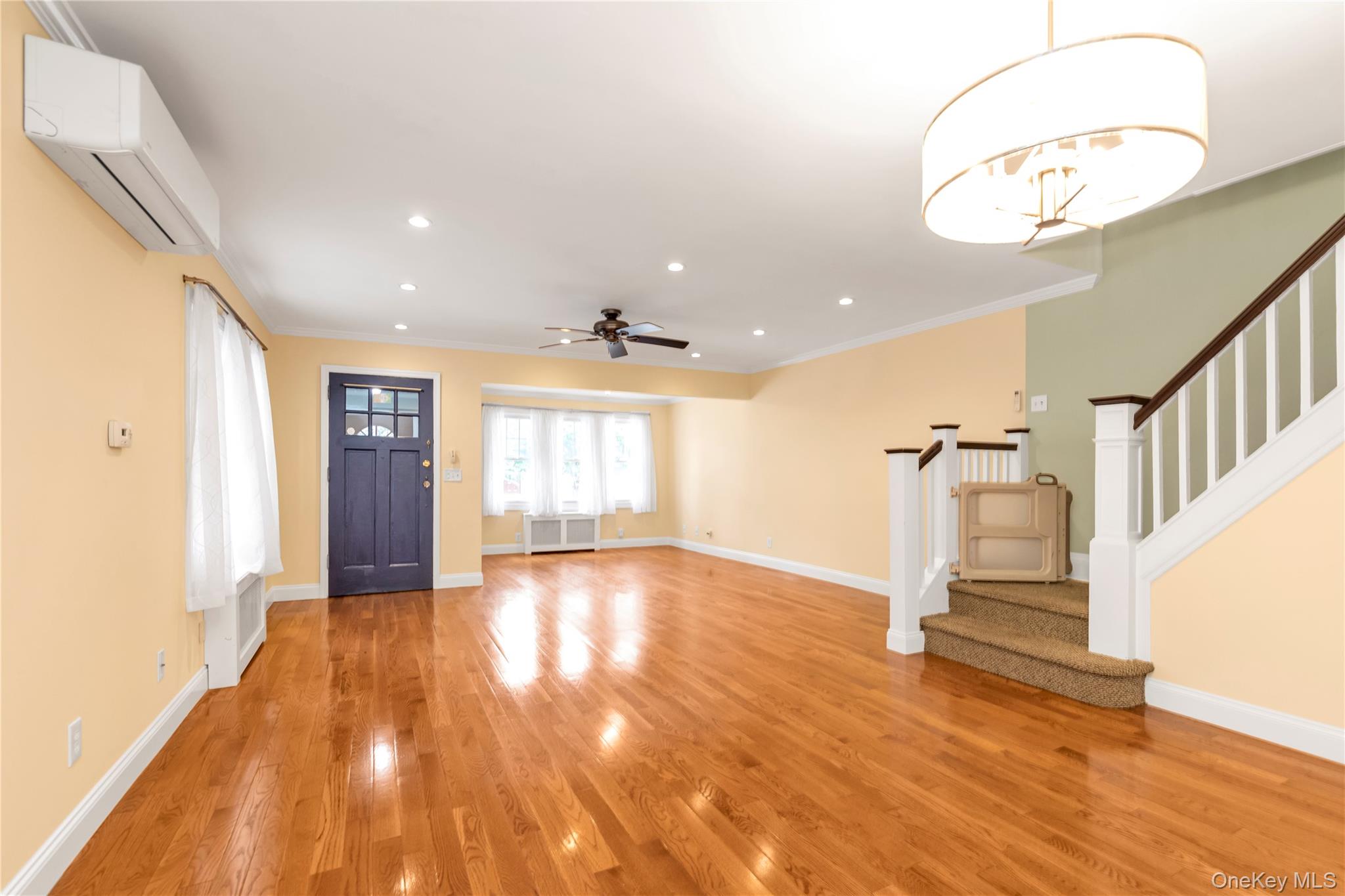 24432 90th Avenue, Bellerose, NY 11426