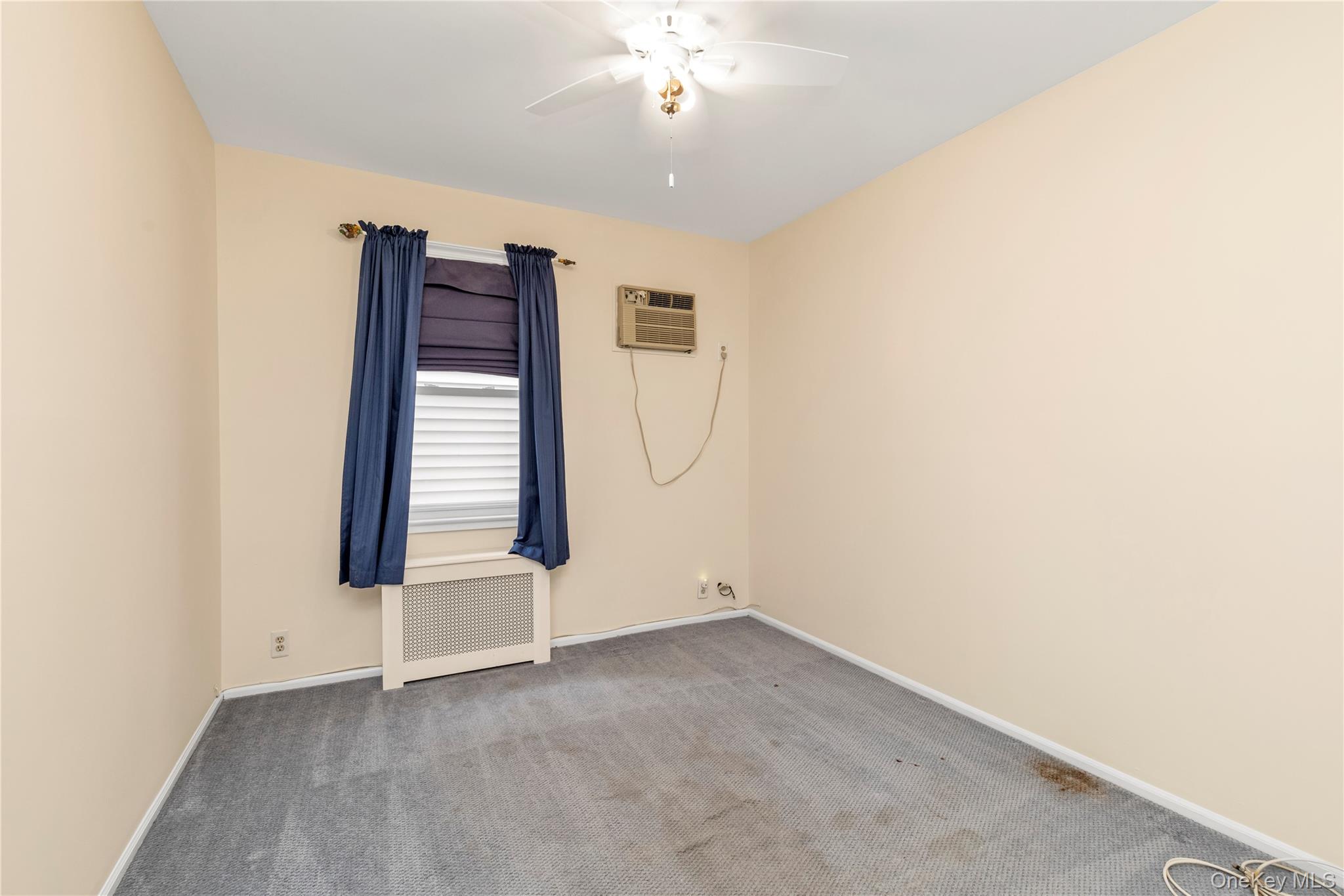 24432 90th Avenue, Bellerose, NY 11426