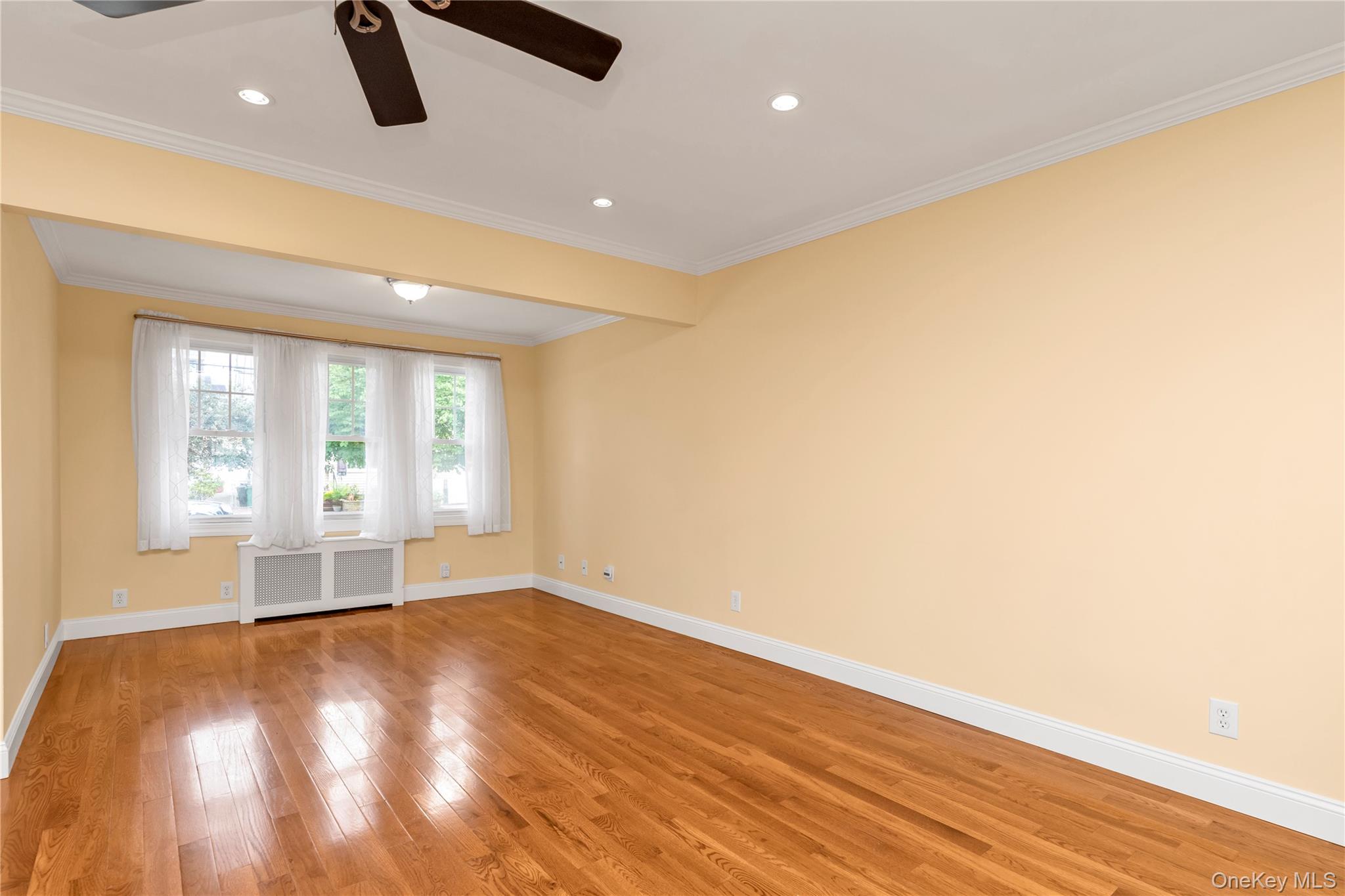 24432 90th Avenue, Bellerose, NY 11426