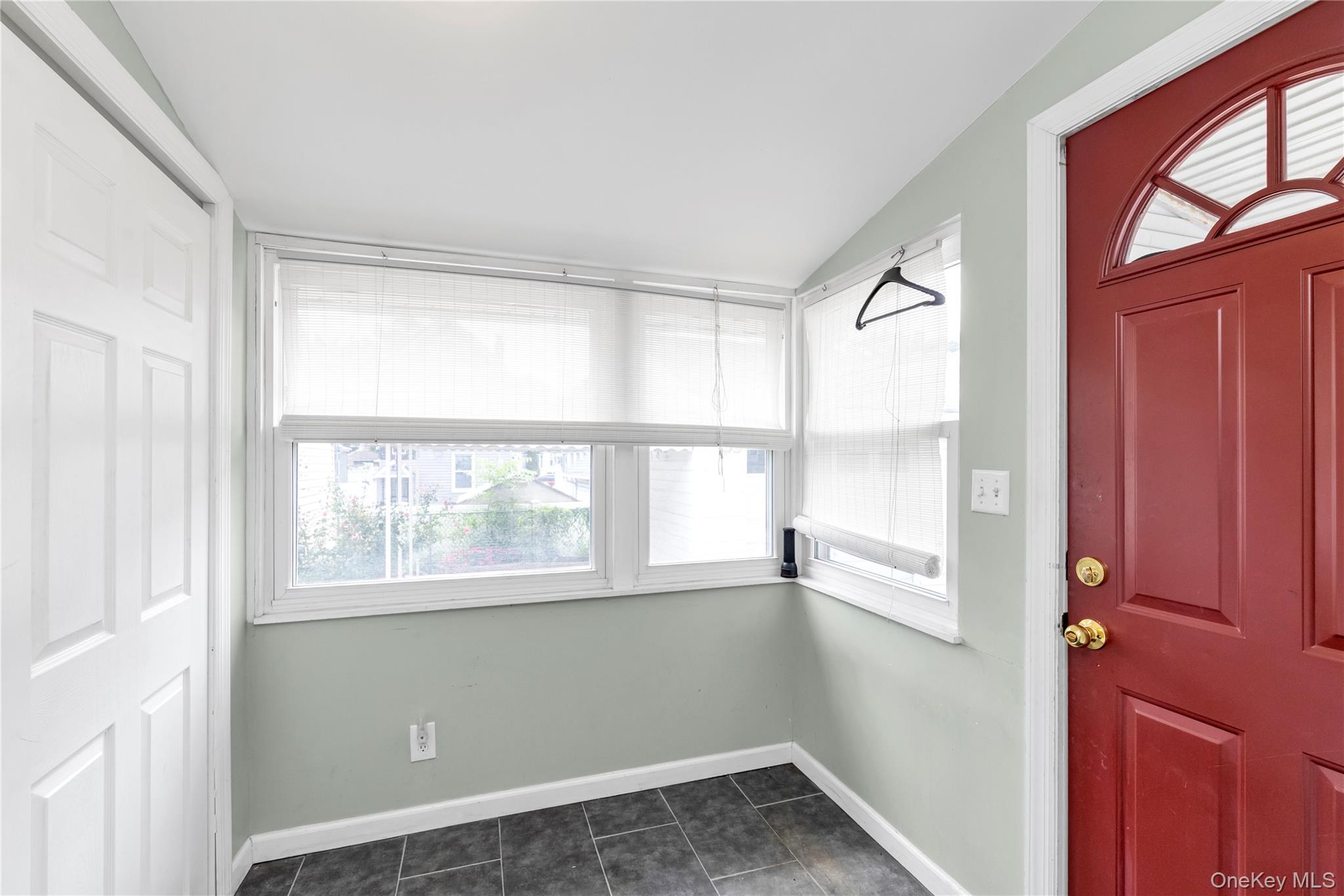 24432 90th Avenue, Bellerose, NY 11426