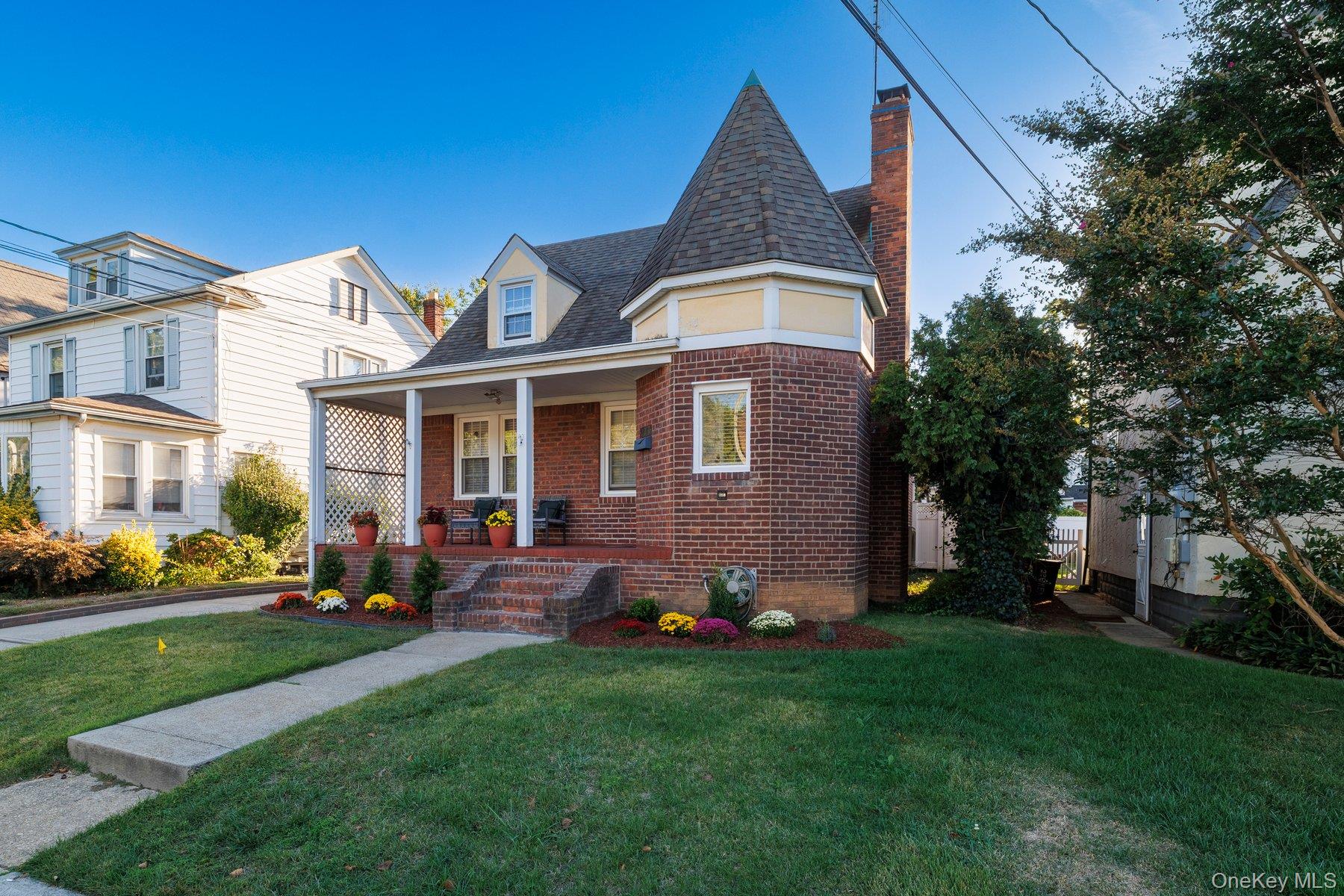 224 Kensington Road, Lynbrook, NY 11563