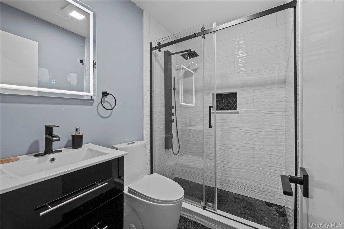 4072 Darby Lane, Seaford, NY 11783