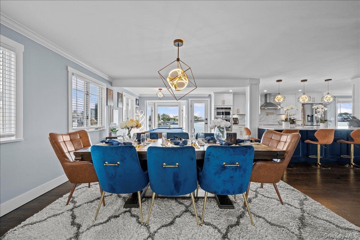 4072 Darby Lane, Seaford, NY 11783