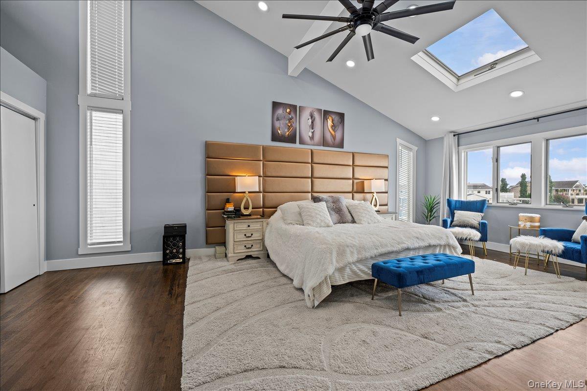 4072 Darby Lane, Seaford, NY 11783