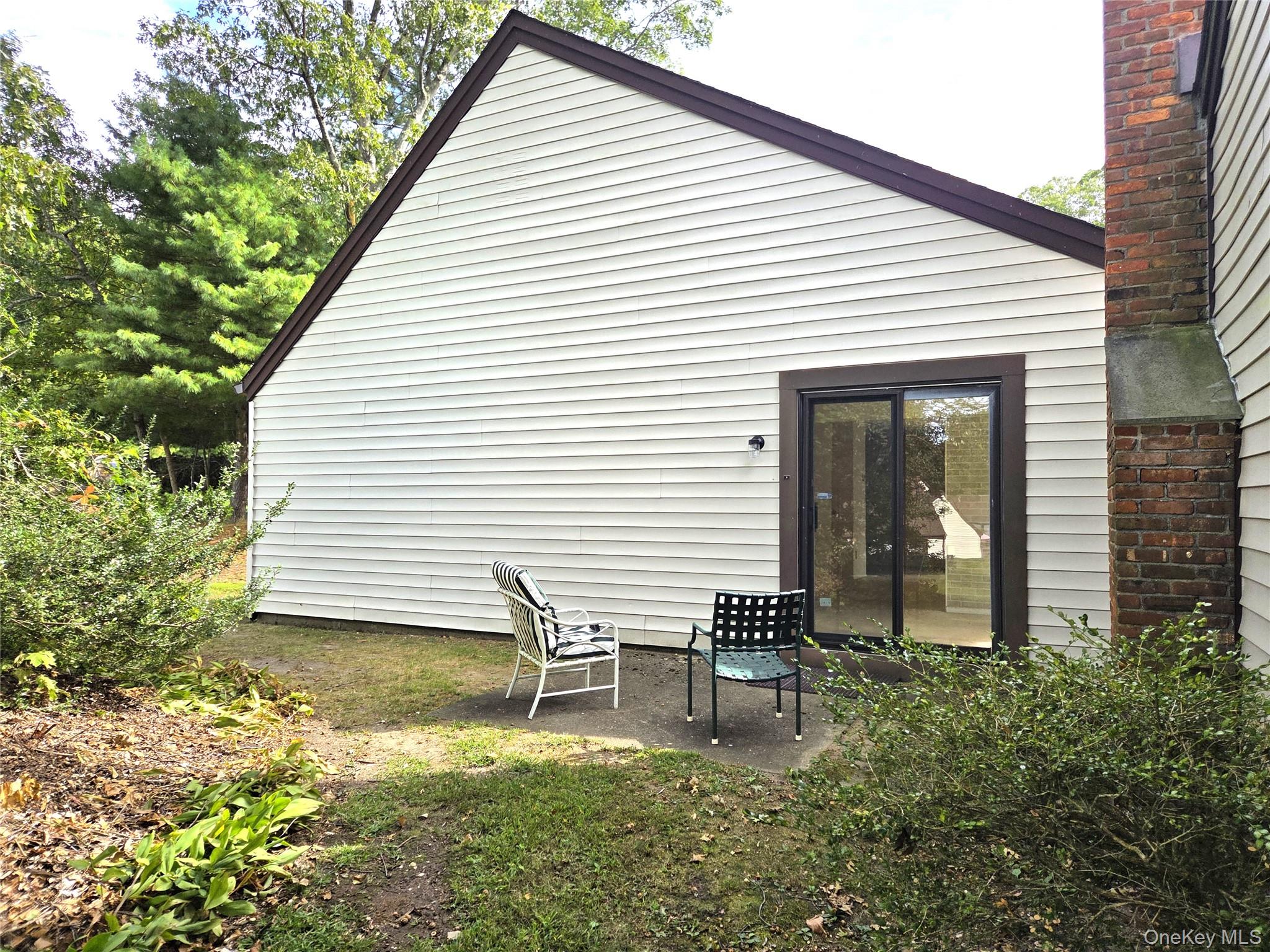 2 Monet Court # 2, Middle Island, NY 11953