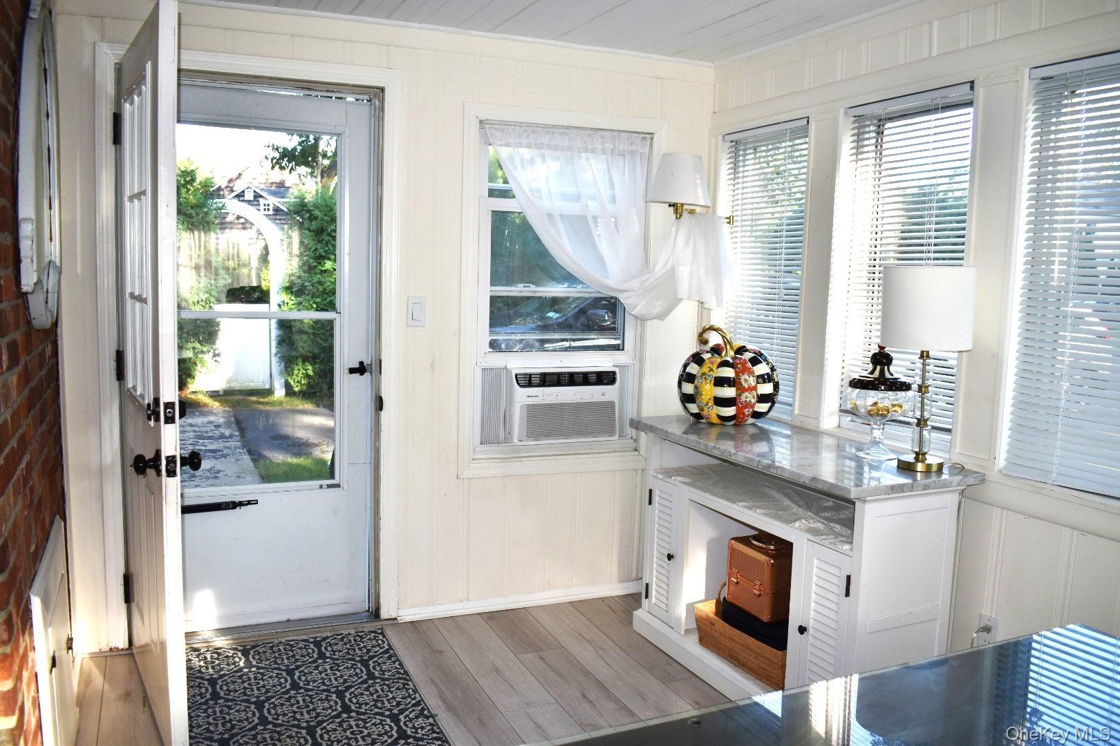 176 Richmond Avenue, Amityville, NY 11701