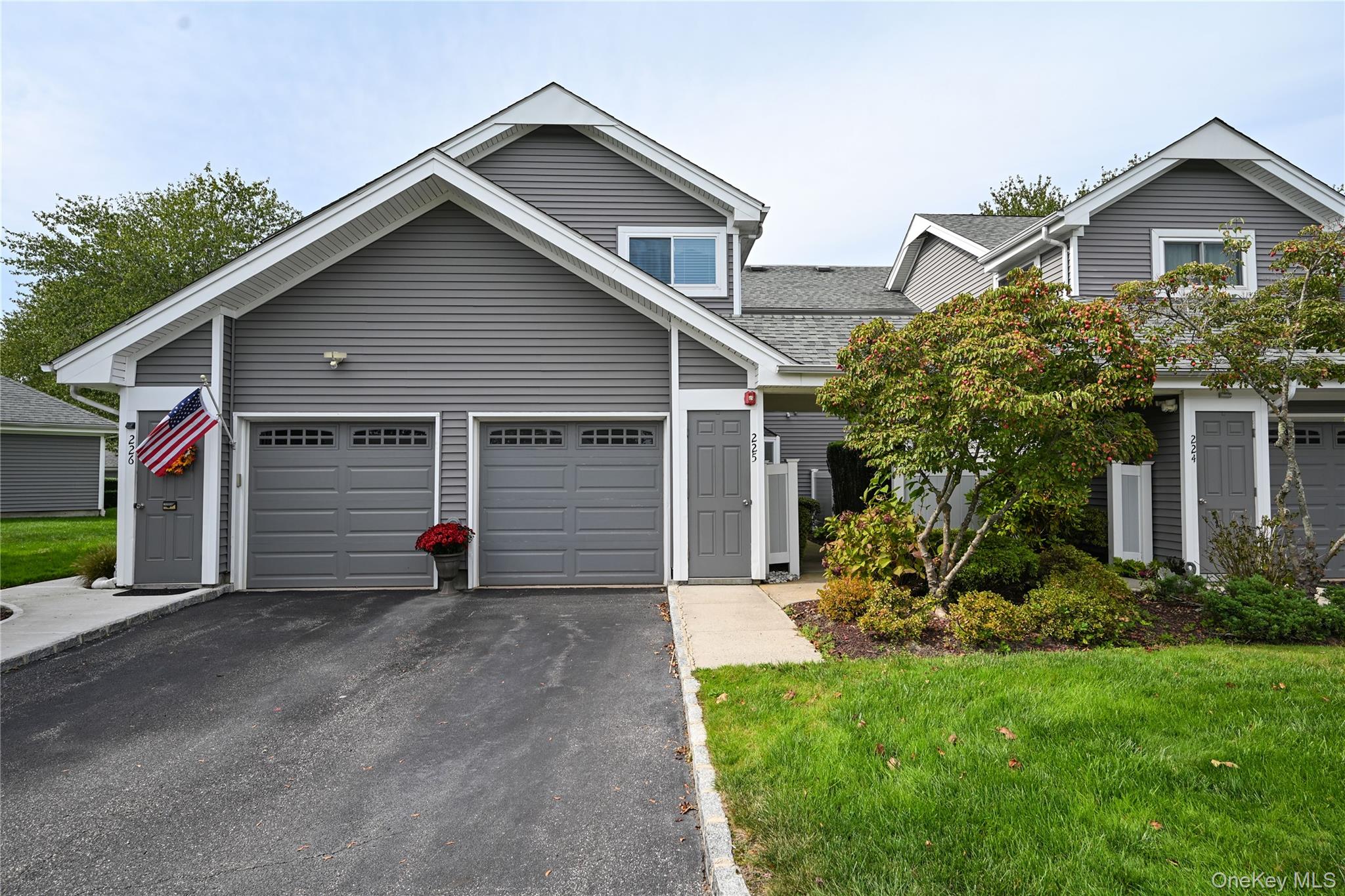 225 River Drive, Moriches, NY 11955