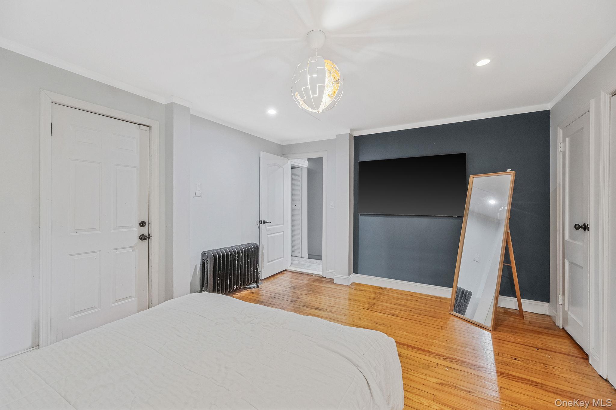 54 S Centre Avenue, Rockville Centre, NY 11570