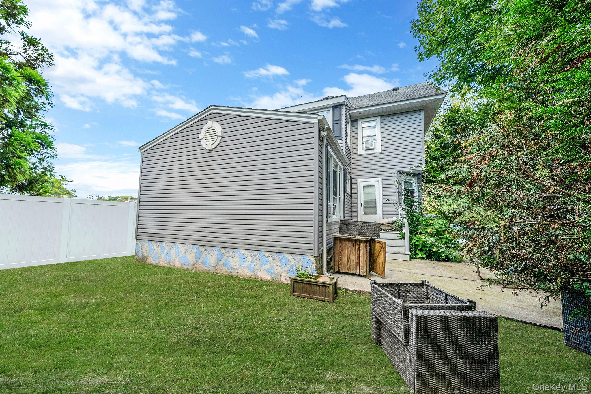 54 S Centre Avenue, Rockville Centre, NY 11570