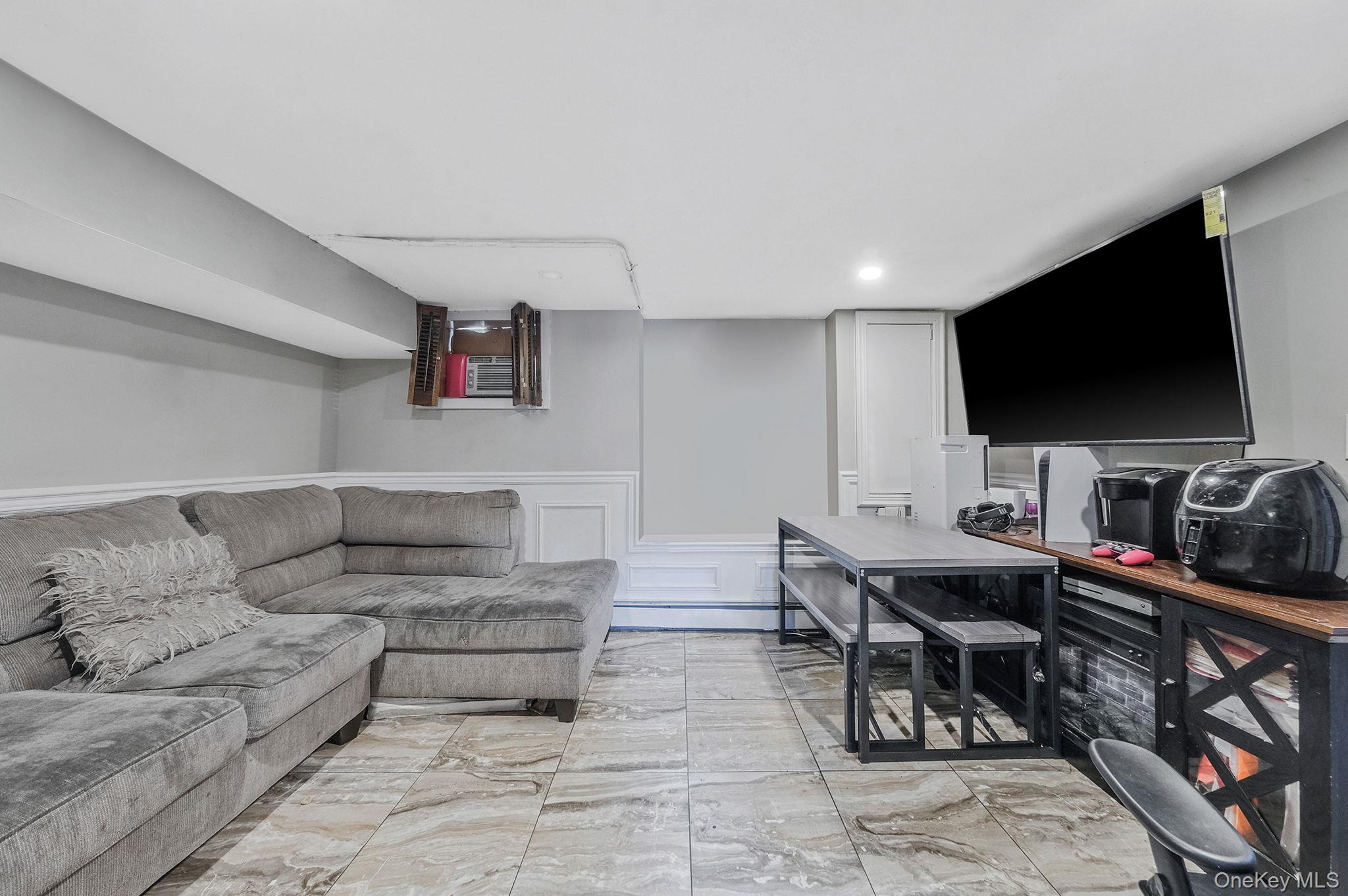 54 S Centre Avenue, Rockville Centre, NY 11570