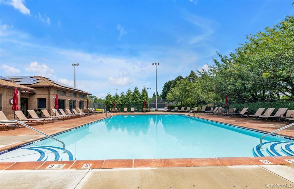 100 Daly Boulevard # 2713, Oceanside, NY 11572