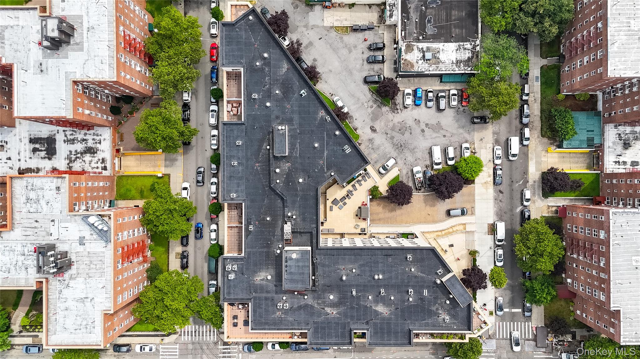 64-05 Yellowstone Boulevard # 311, Forest Hills, NY 11375