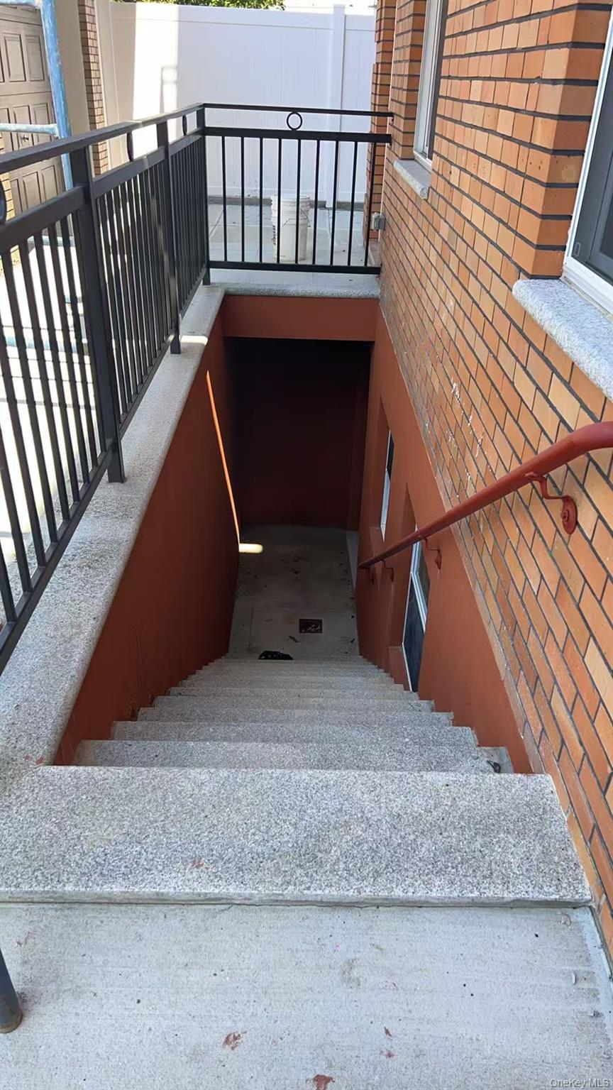 1111 Clarence Avenue, Bronx, NY 10465