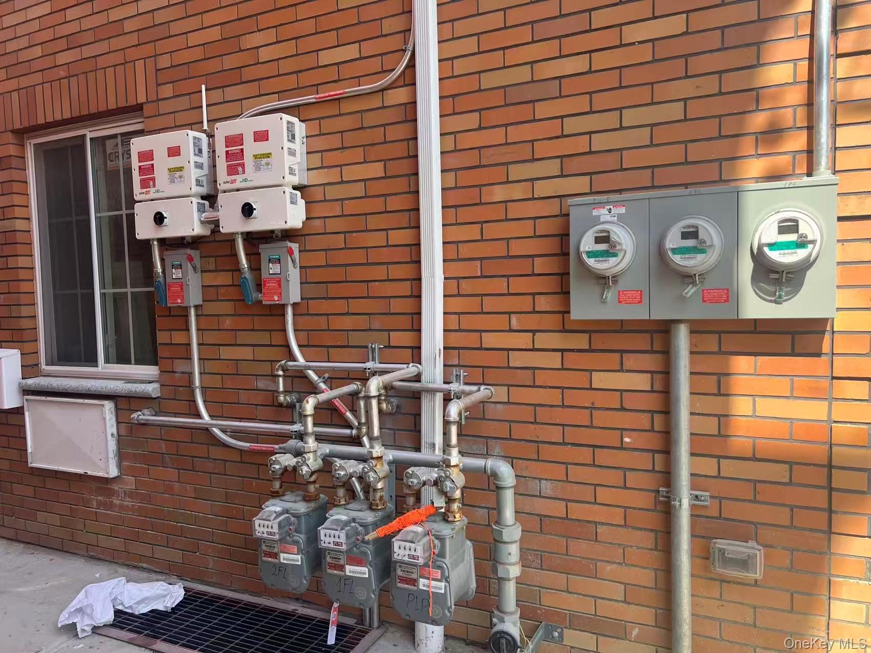 1111 Clarence Avenue, Bronx, NY 10465