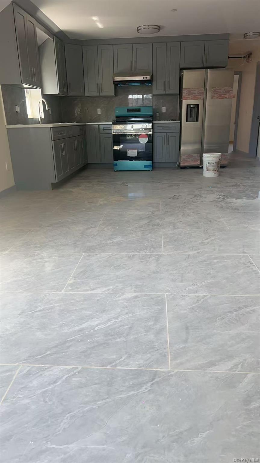 1111 Clarence Avenue, Bronx, NY 10465