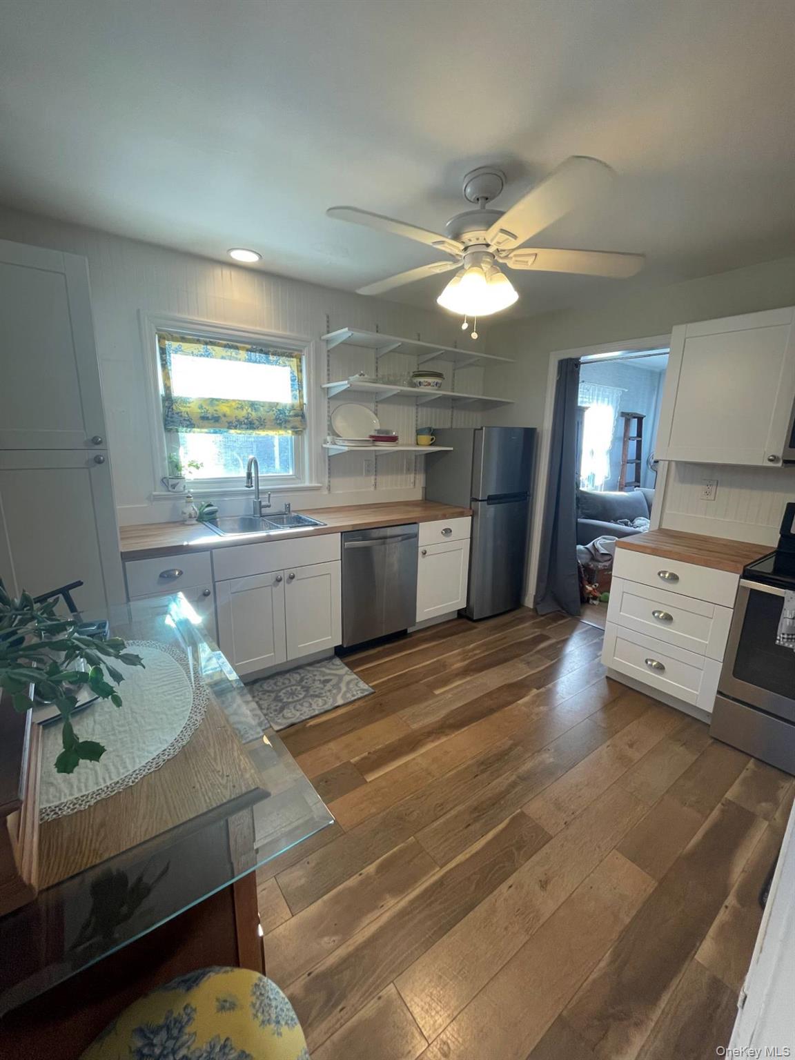 30 Maple Street, Westhampton Beach, NY 11978