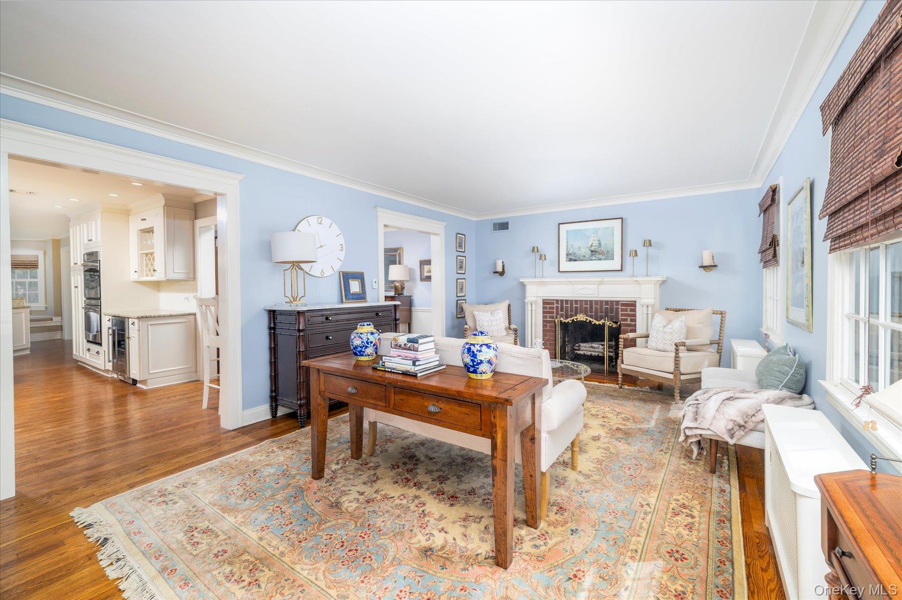 34 Saint Thomas Place, Malverne, NY 11565