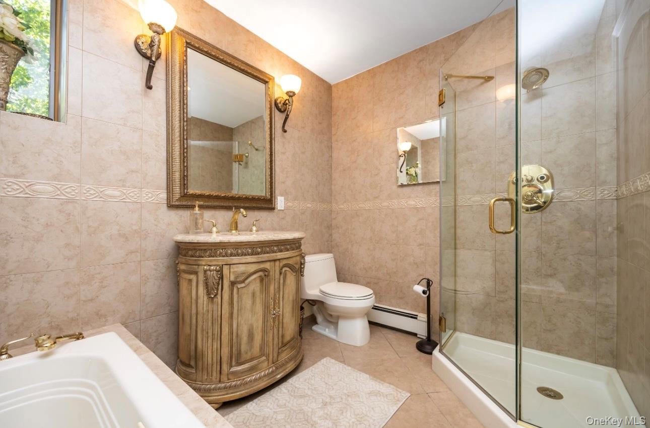 70-13 Caldwell Avenue, Maspeth, NY 11378