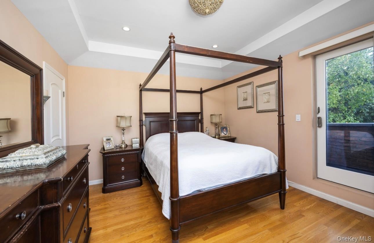 70-13 Caldwell Avenue, Maspeth, NY 11378