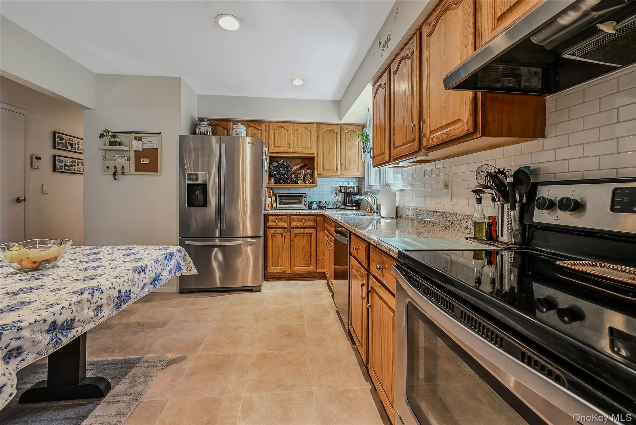 16 Wyant Avenue, Ronkonkoma, NY 11779