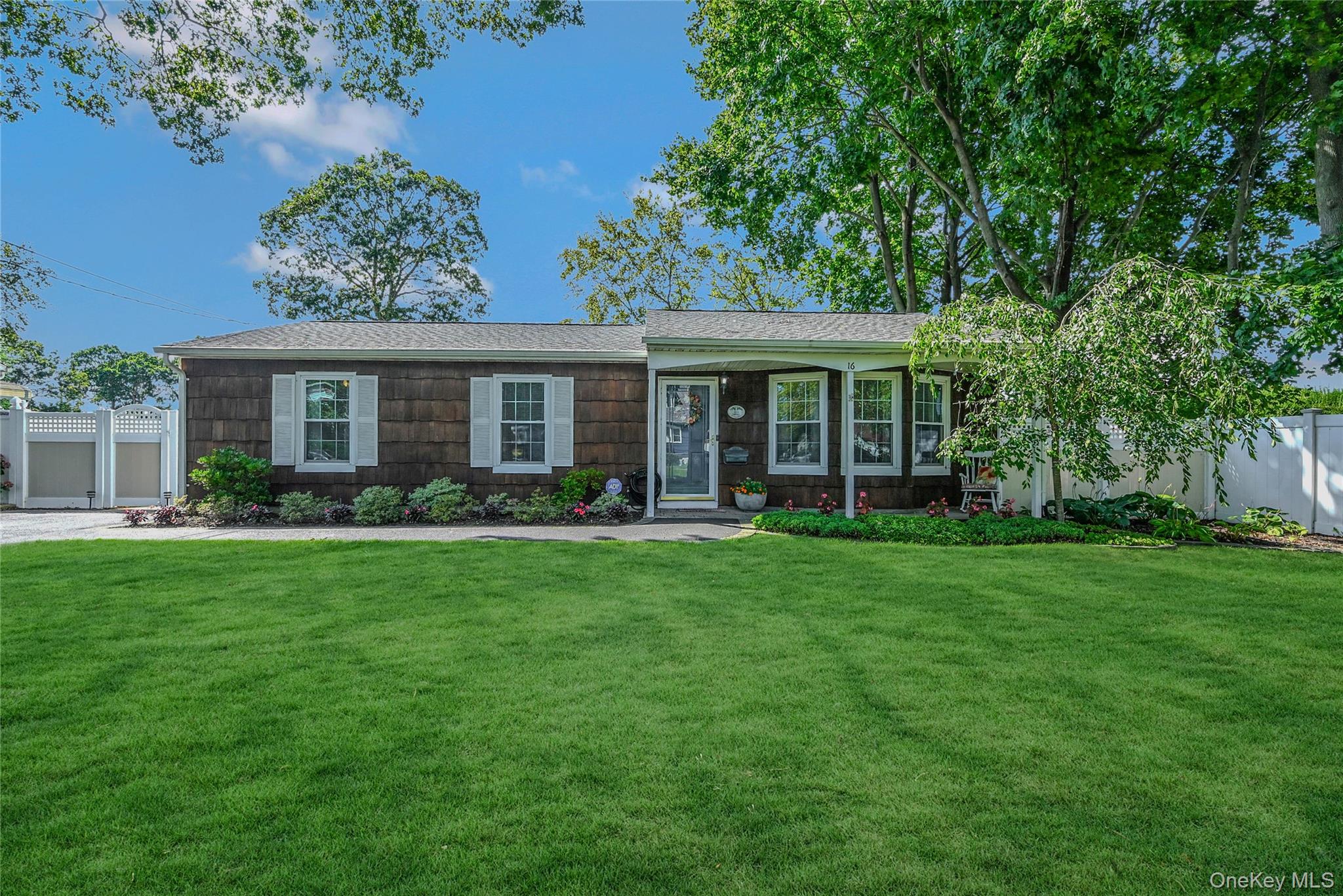 16 Wyant Avenue, Ronkonkoma, NY 11779