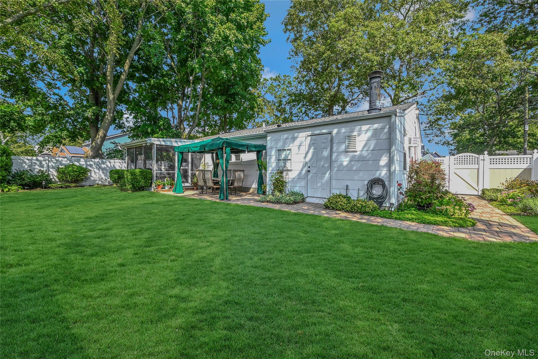 16 Wyant Avenue, Ronkonkoma, NY 11779