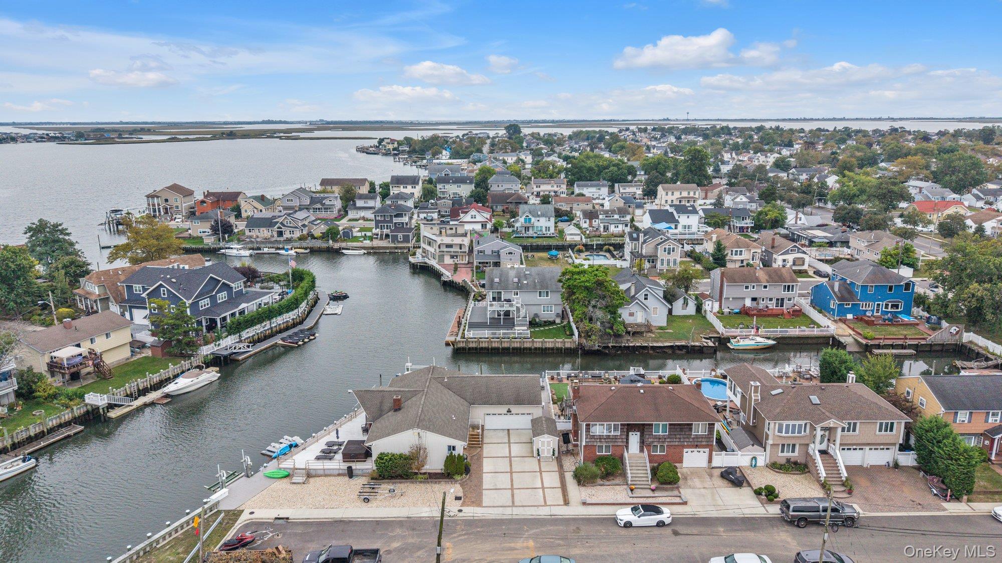 1130 Hayes Place, Baldwin Harbor, NY 11510