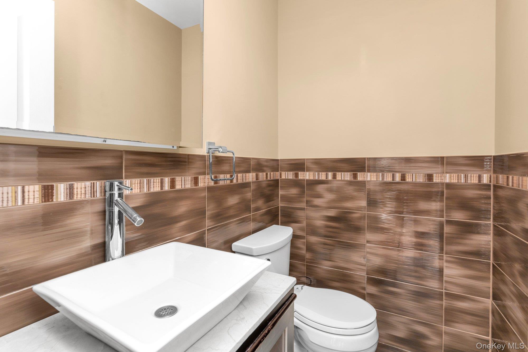 1130 Hayes Place, Baldwin Harbor, NY 11510