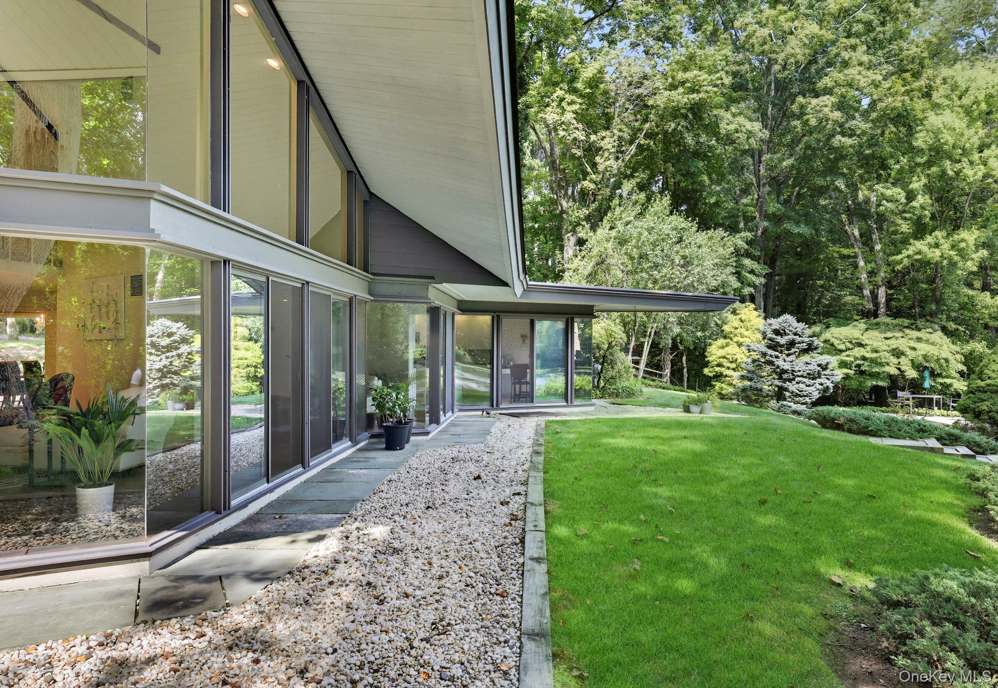 67 Banksville Road, Armonk, NY 10504