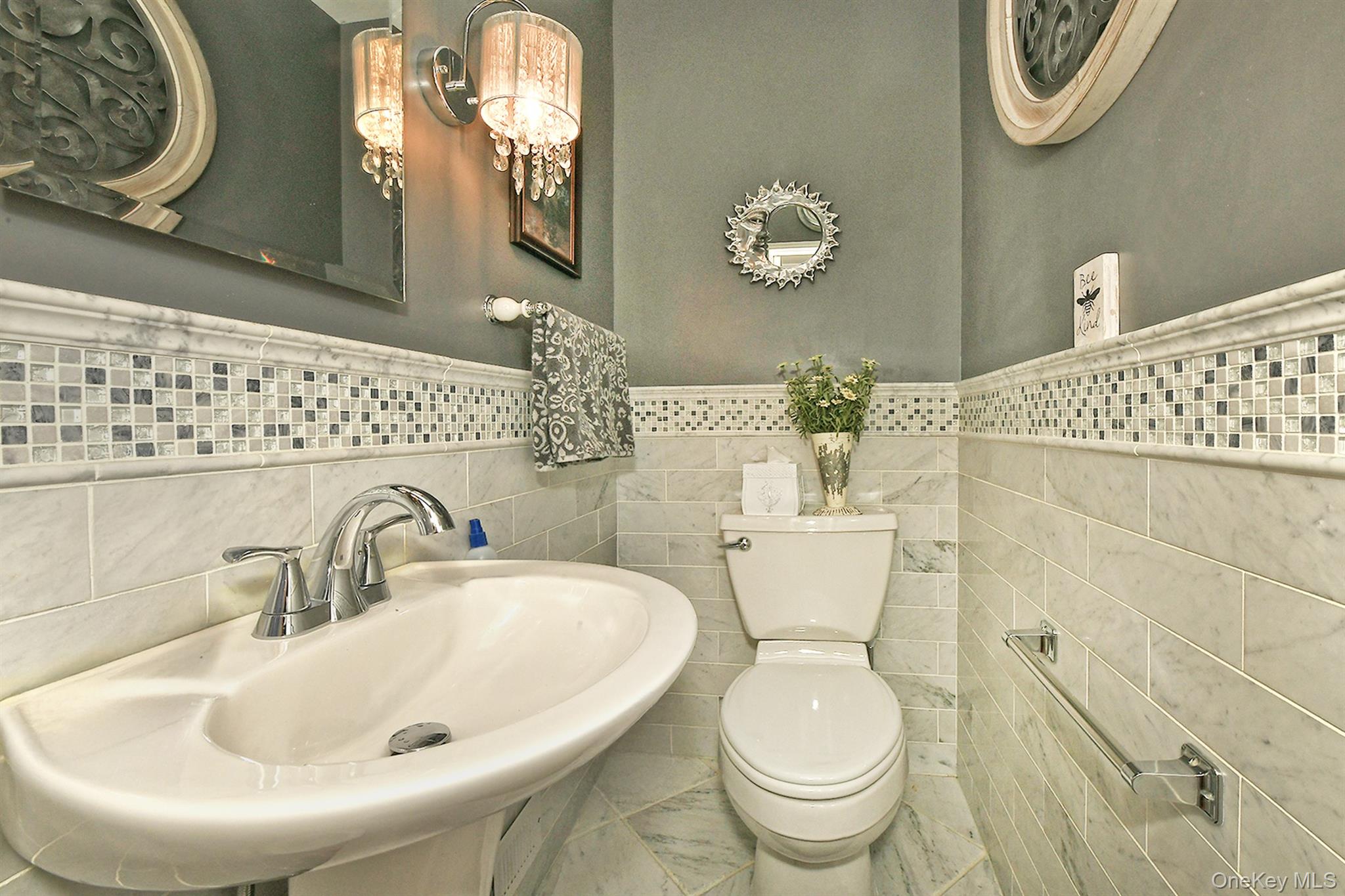 4 Cranford Road, Plainview, NY 11803