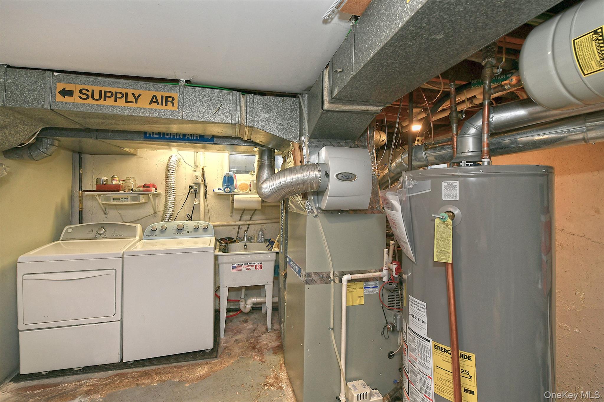 4 Cranford Road, Plainview, NY 11803