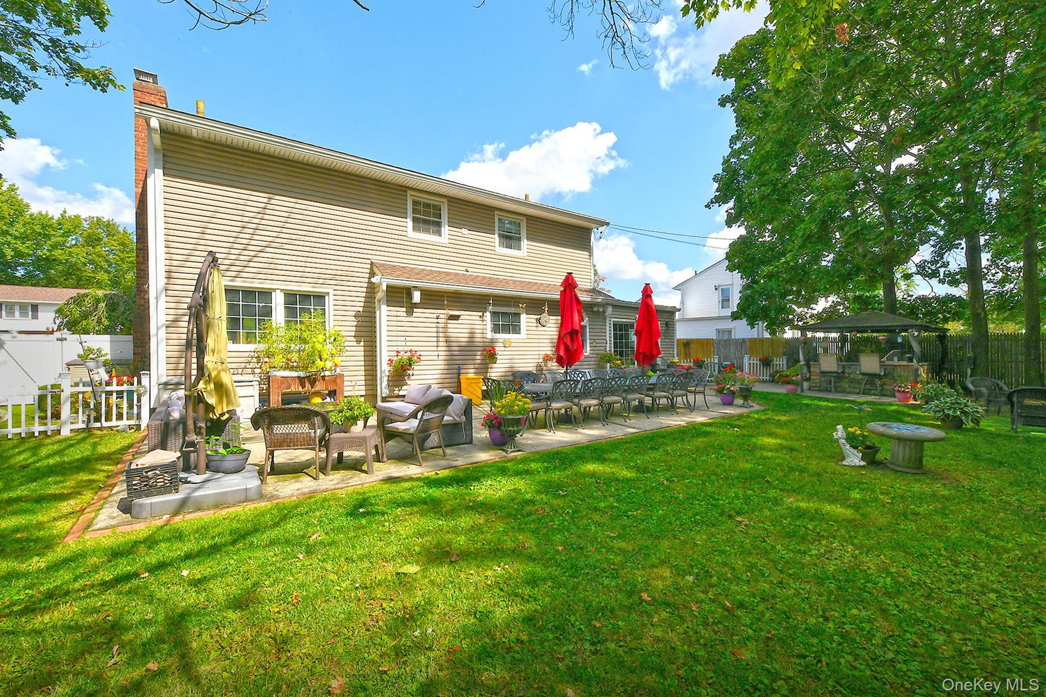 4 Cranford Road, Plainview, NY 11803