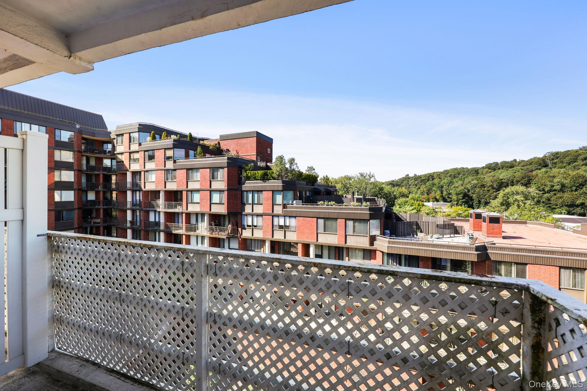 30 E Hartsdale Avenue # 5L, Hartsdale, NY 10530