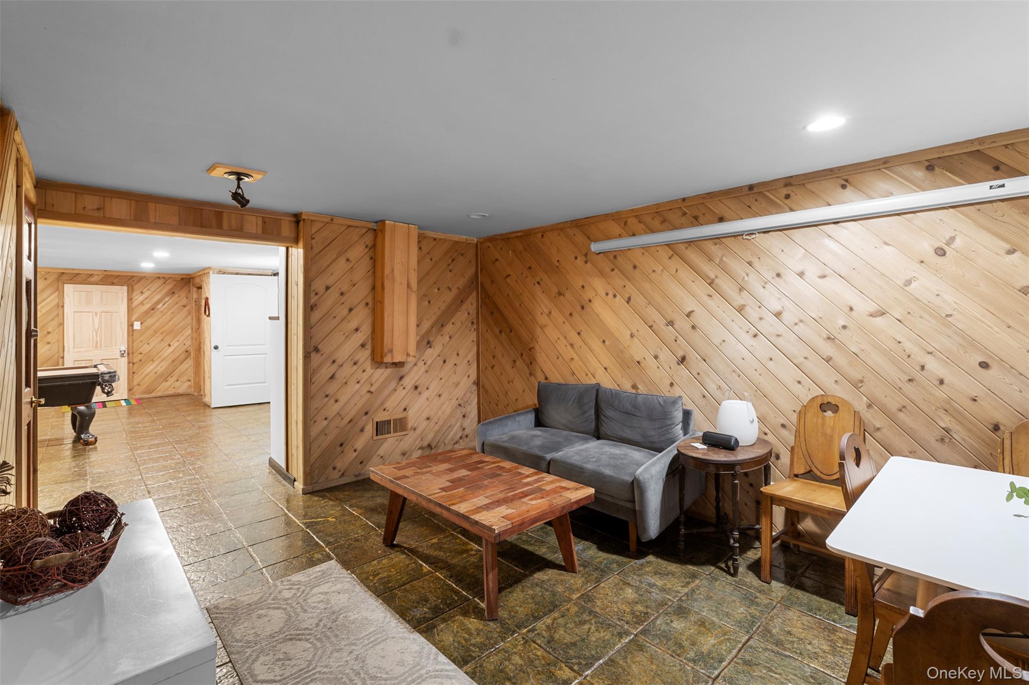 2 May Place, Glen Spey, NY 12737