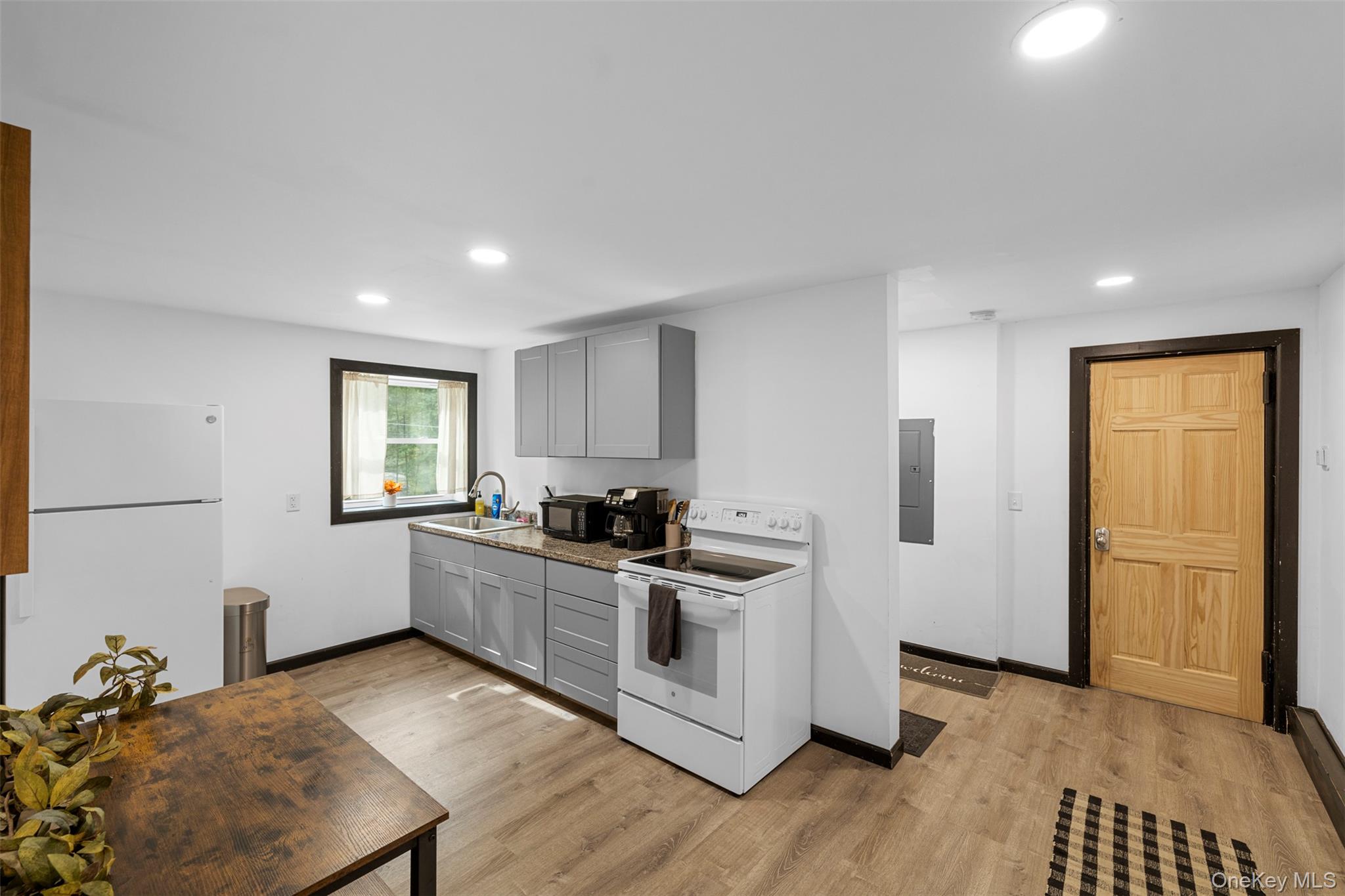 2 May Place, Glen Spey, NY 12737