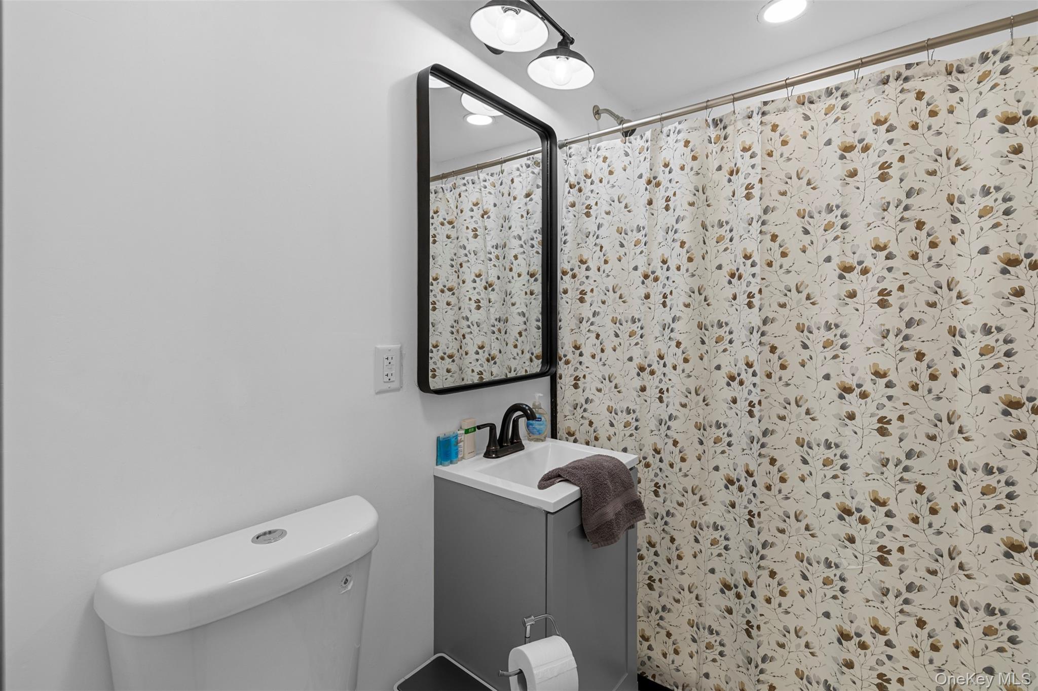 2 May Place, Glen Spey, NY 12737