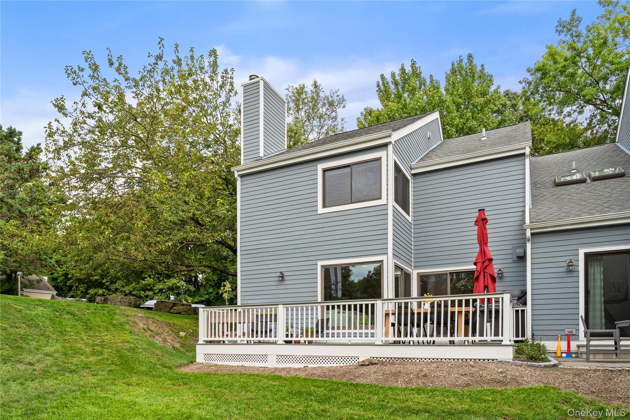 55 Ridgeway Drive, Irvington, NY 10533