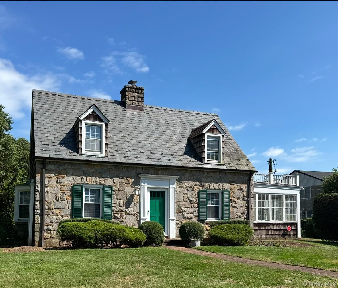 56 Kingsbury Road, Garden City, NY 11530