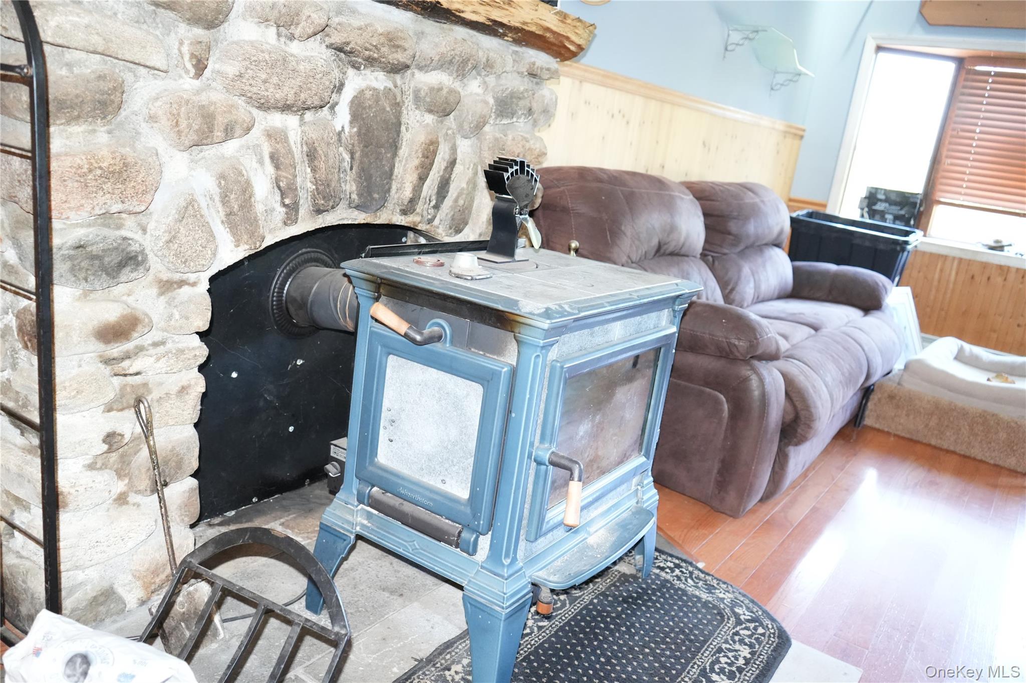 27 Spruce Street, Lake Peekskill, NY 10537